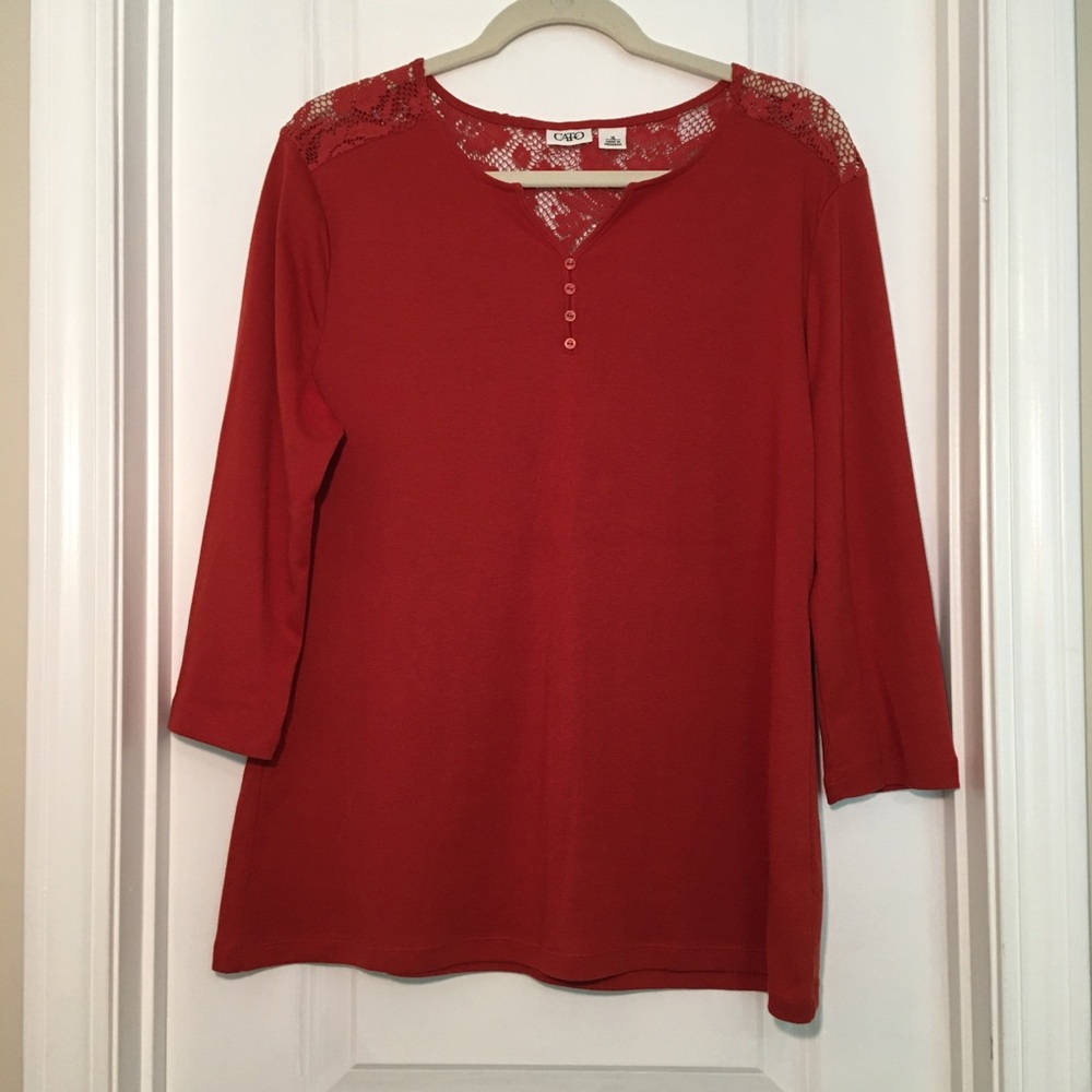 Beautiful Rust Colored Three Quarter Sleeve Top!